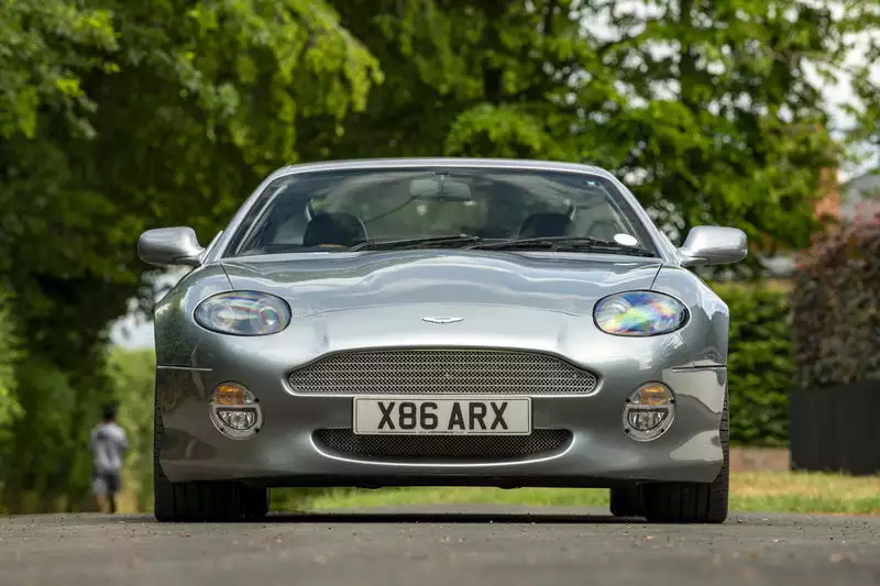 Iconic Auctioneers | 2000 Aston Martin DB7 Vantage - Manual-Sold