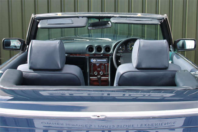 1987 Mercedes-Benz 300 SL (R107)-Auction Lot