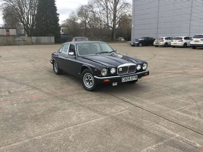 1986 Daimler Double-Six 5.3 Auto Series 3-Sold