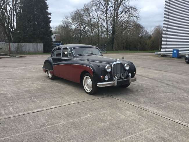 1961 Jaguar Mk IX-Auction Lot