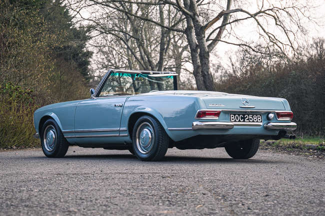 1963 Mercedes-Benz 230SL (W113)-Sold