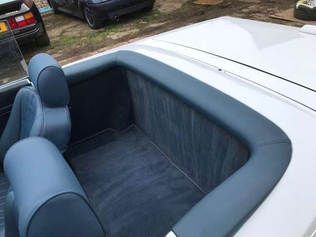 1989 Mercedes-Benz 560SL (R107)-Sold