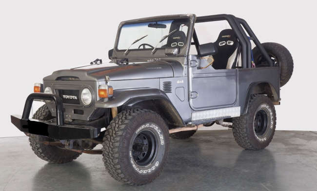 1976 Toyota FJ40 Land Cruiser 2-door Pick-Up.-Auction Lot