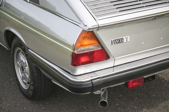 1976 Lancia Gamma Berlina 2500-Sold
