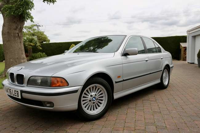 1999 BMW 523i SE (E39)-Sold