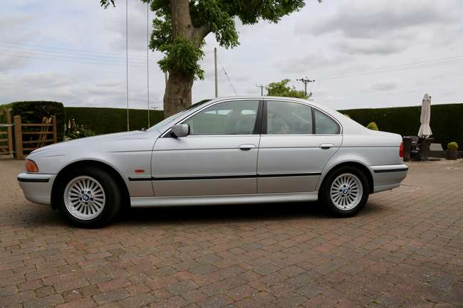 1999 BMW 523i SE (E39)-Sold