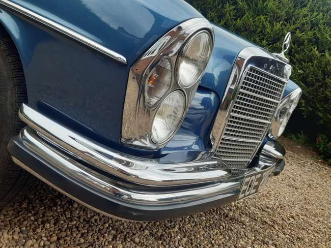 1972 Mercedes-Benz 280SE 3.5 (W108) Saloon-Sold