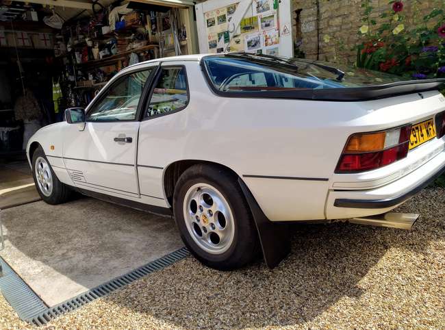 1986 Porsche 924S-Sold