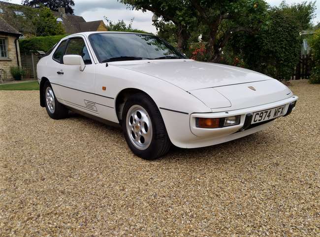 1986 Porsche 924S-Sold