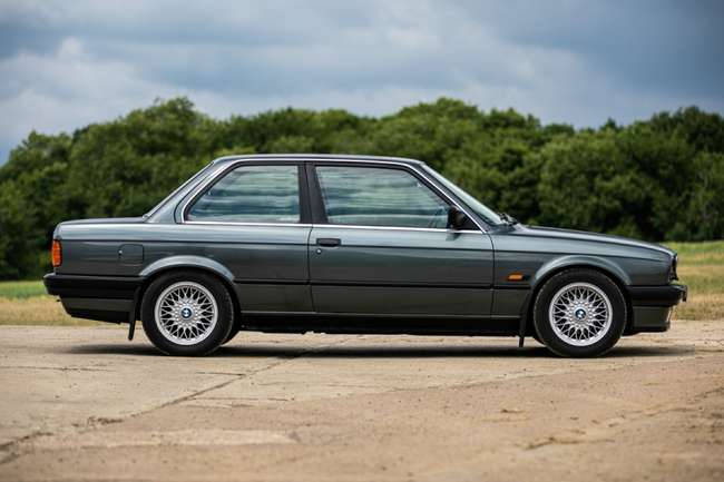 1989 BMW 320i SE (E30)-Auction Lot