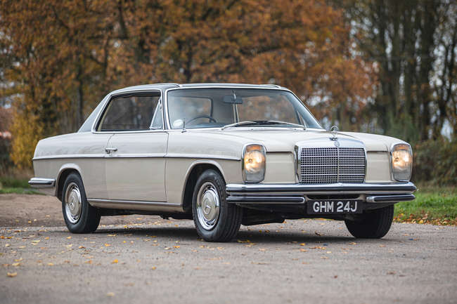 1970 Mercedes-Benz 250CE (W114)-Sold