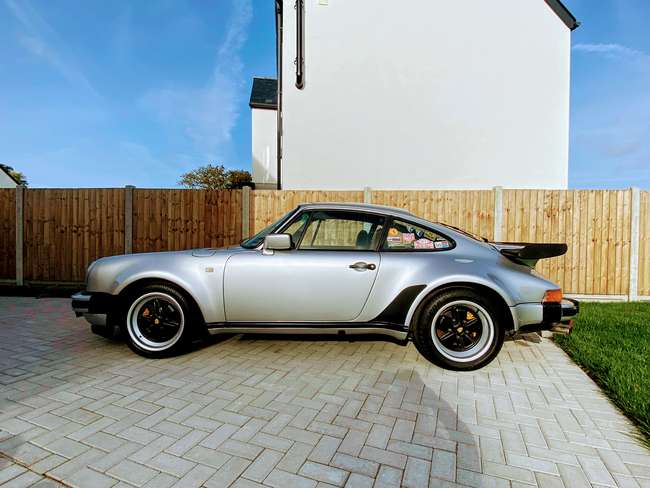 1983 Porsche 911(930) Turbo-Sold