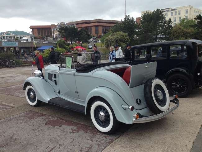 1934 Chrysler Plymouth PE Deluxe  Convertible Coupé-Sold