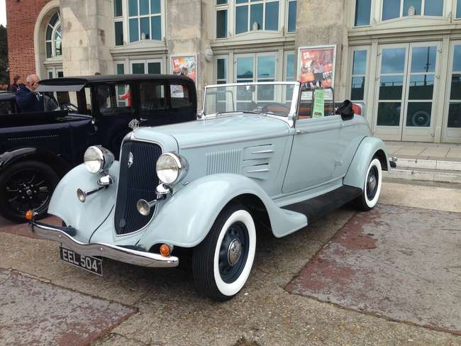 1934 Chrysler Plymouth PE Deluxe  Convertible Coupé-Sold