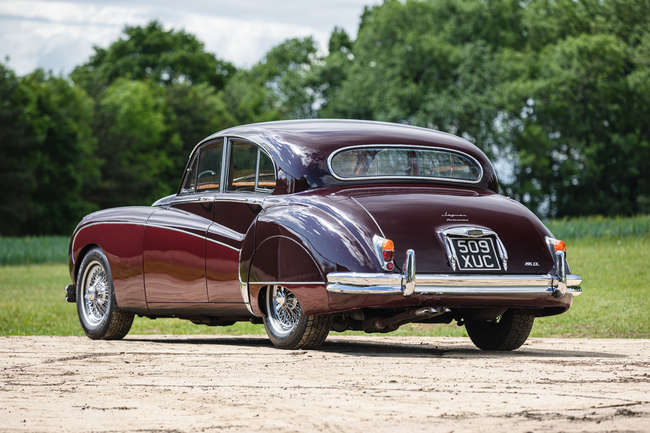 1959 Jaguar Mk IX 3.8