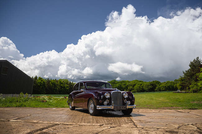 1959 Jaguar Mk IX 3.8
