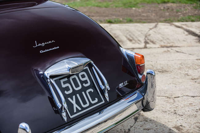 1959 Jaguar Mk IX 3.8
