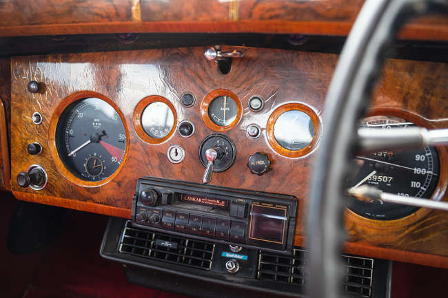 1959 Jaguar Mk IX 3.8