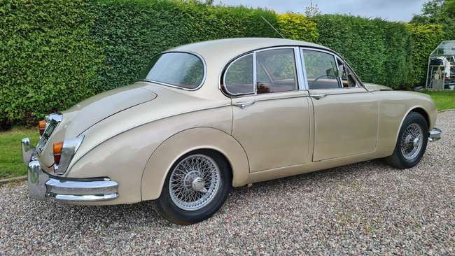 1967 Jaguar Mk.2  2.4 Manual O/D