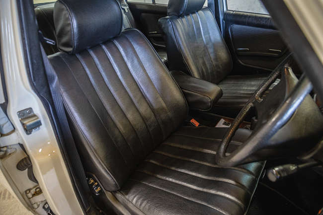1984 Mercedes-Benz (W123) 200 Saloon