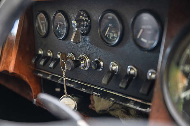 1961 Jaguar MK2 3.8 Saloon
