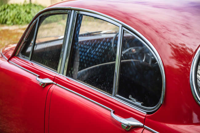 1961 Jaguar MK2 3.8 Saloon
