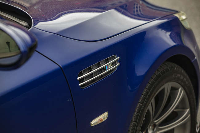 2005 BMW M5 V10 (E60)