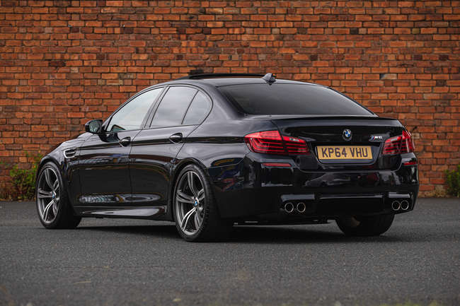 2014 BMW M5 (F10) 4.4-litre V8