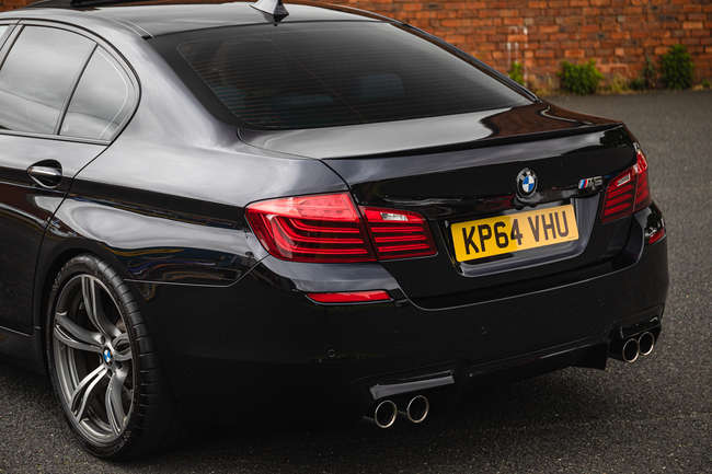 2014 BMW M5 (F10) 4.4-litre V8