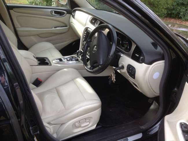 2006 Jaguar XJR Portfolio