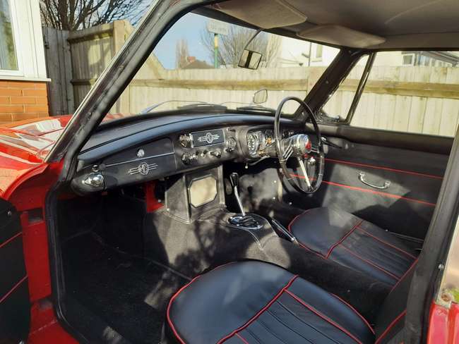 1967 MG B GT