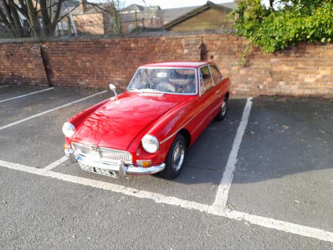 1967 MG B GT