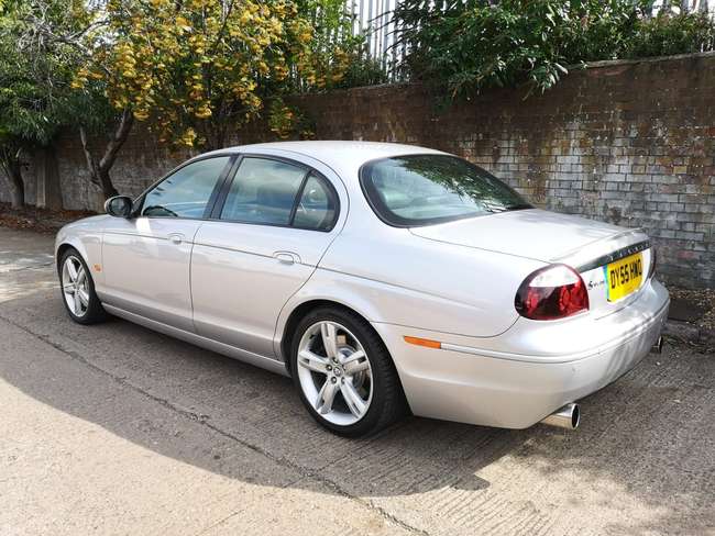 2005 Jaguar S-Type R 4.2