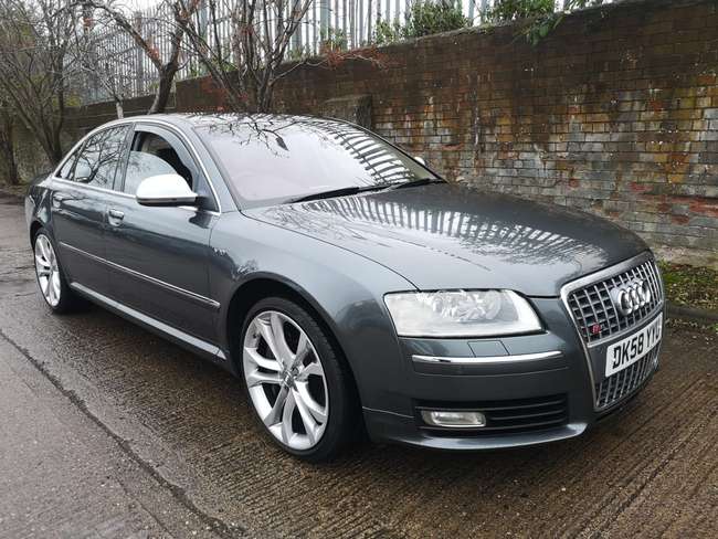 2008 Audi S8 V10 
