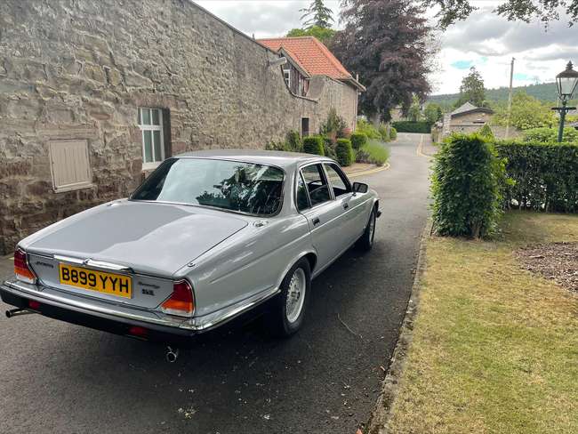 1985 Jaguar Sovereign HE 5.3-Litre V12 Auto 