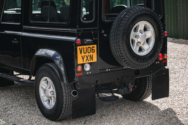 2006 Land Rover Defender 90 XS TD5 Station Wagon