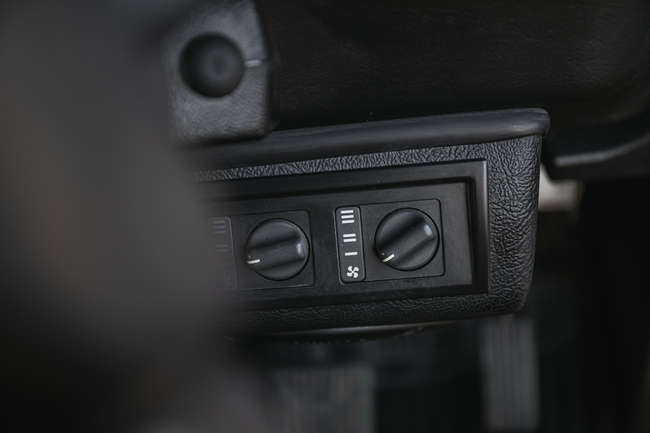 2006 Land Rover Defender 90 XS TD5 Station Wagon
