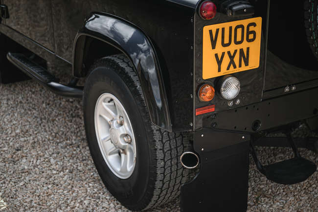 2006 Land Rover Defender 90 XS TD5 Station Wagon