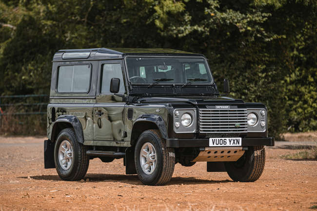 2006 Land Rover Defender 90 XS TD5 Station Wagon