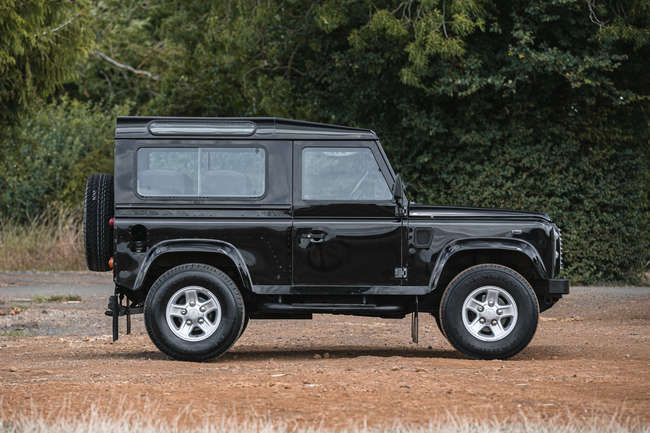 2006 Land Rover Defender 90 XS TD5 Station Wagon