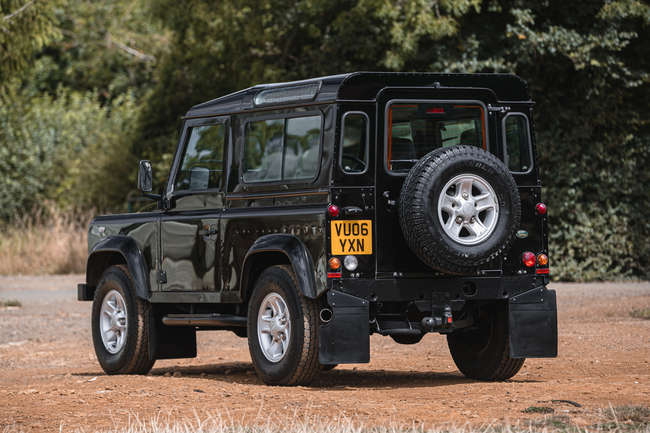 2006 Land Rover Defender 90 XS TD5 Station Wagon