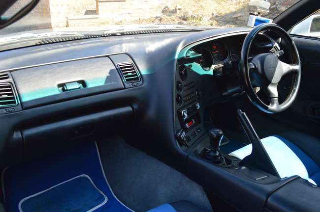 1993 Toyota Supra Twin Turbo A80 (6-speed Manual)