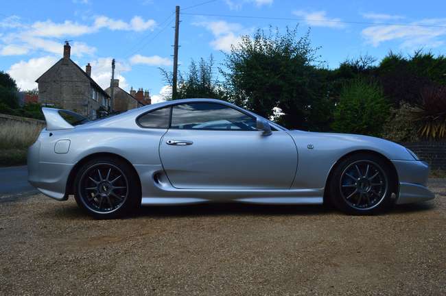 1993 Toyota Supra Twin Turbo A80 (6-speed Manual)