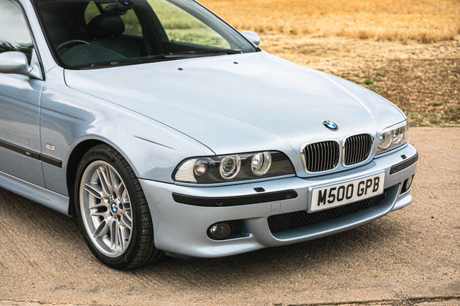 2001 BMW M5 (E39)