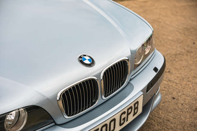 2001 BMW M5 (E39)