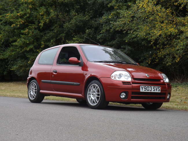 2001 RenaultSport Clio II 172 (Phase 2) 