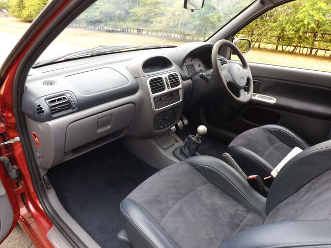 2001 RenaultSport Clio II 172 (Phase 2) 