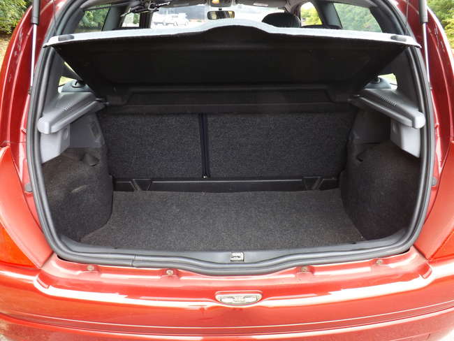 2001 RenaultSport Clio II 172 (Phase 2) 