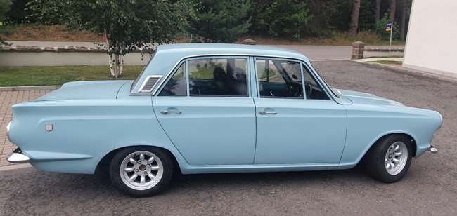 1966 Ford Cortina GT V8 Saloon