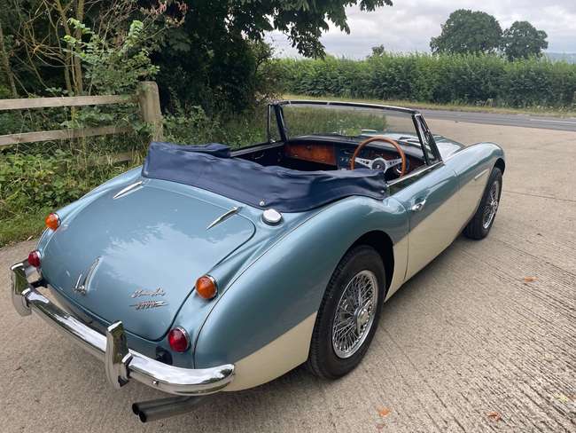 1966 Austin-Healey 3000 Mk 3 Phase II (BJ8)